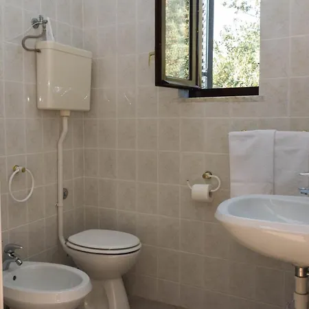 House Punta Blue & Orange 5m From The Sea, Island Cres Апартаменты