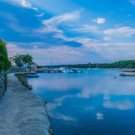 شقة House Punta Blue & Orange 5m From The Sea, Island Cres Punta Križa