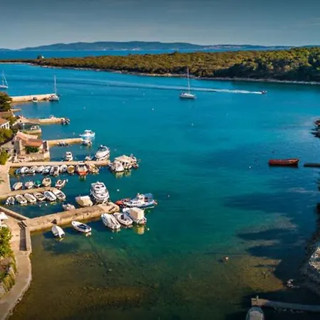 House Punta Blue & Orange 5m From The Sea, Island Cres *
