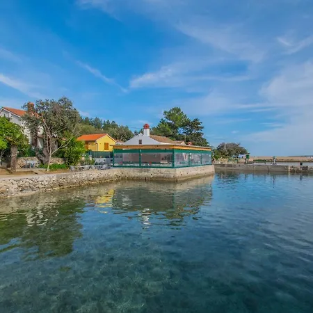 Апартаменты House Punta Blue & Orange 5m From The Sea, Island Cres