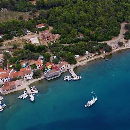 House Punta Blue & Orange 5m From The Sea, Island Cres * Пунта-Крижа